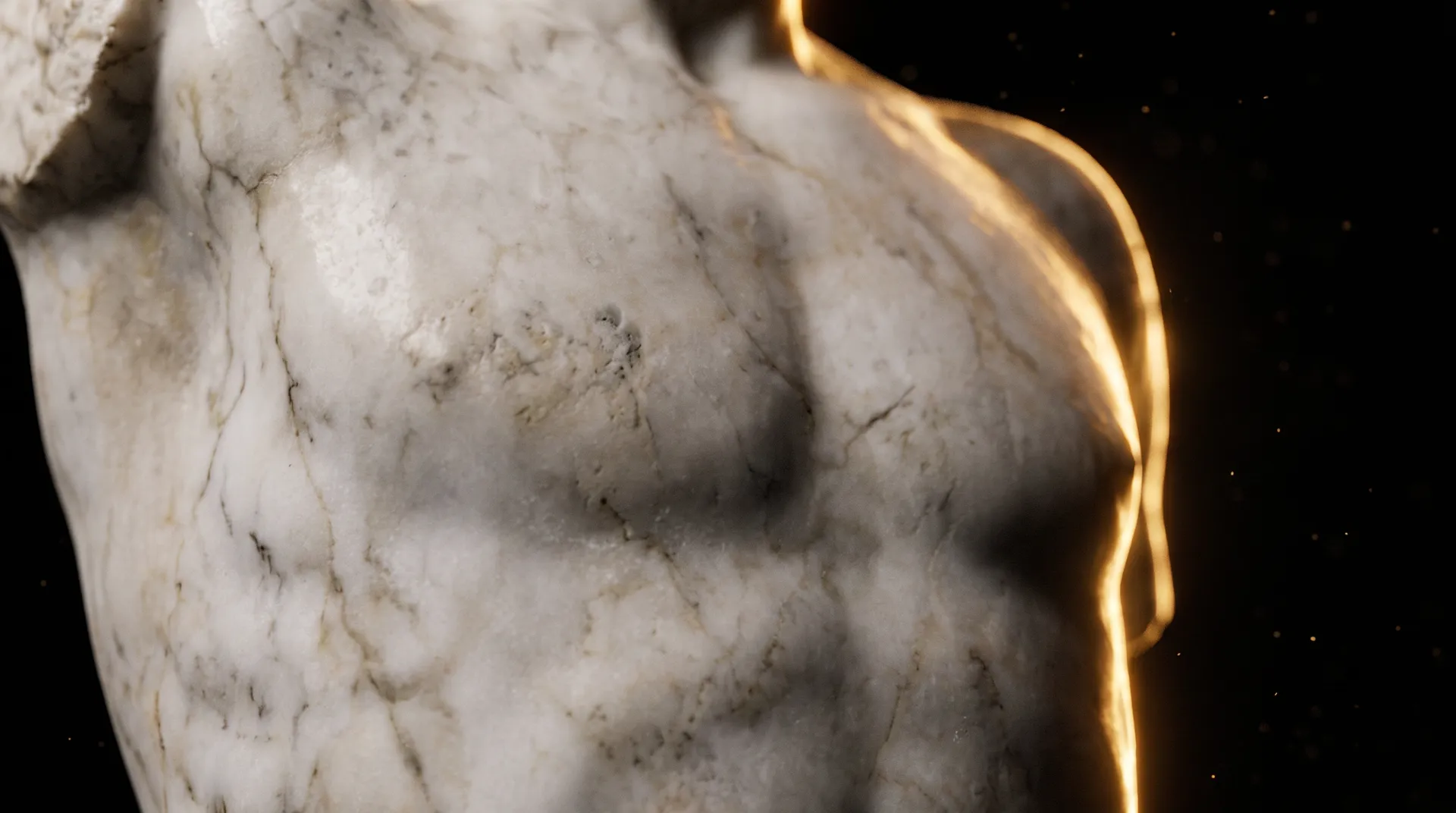 Veines et grain du marbre d'un torse sculpté sous une lumière dorée rasante